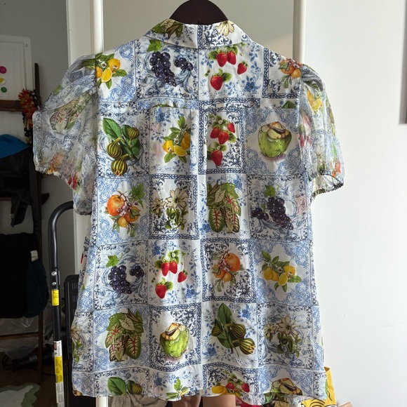 Alice + Olivia "Willa" silk fruit Patterned Puff Sleeve Blouse - Picture 3 of 7